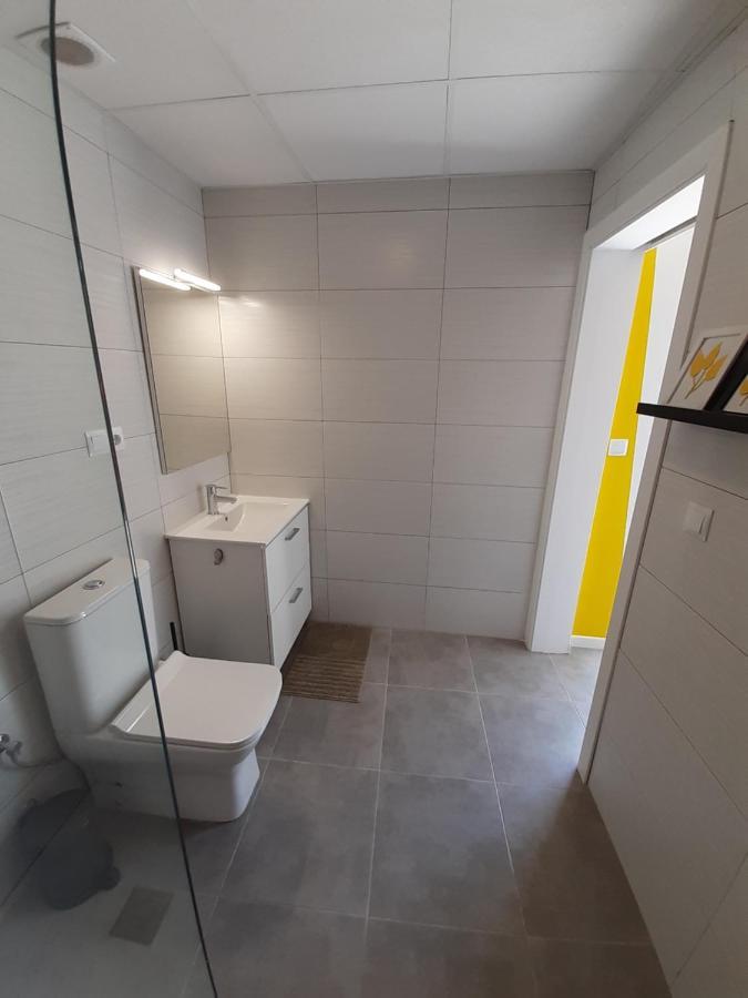 The Yellow Corner Apartment Alicante Eksteriør billede