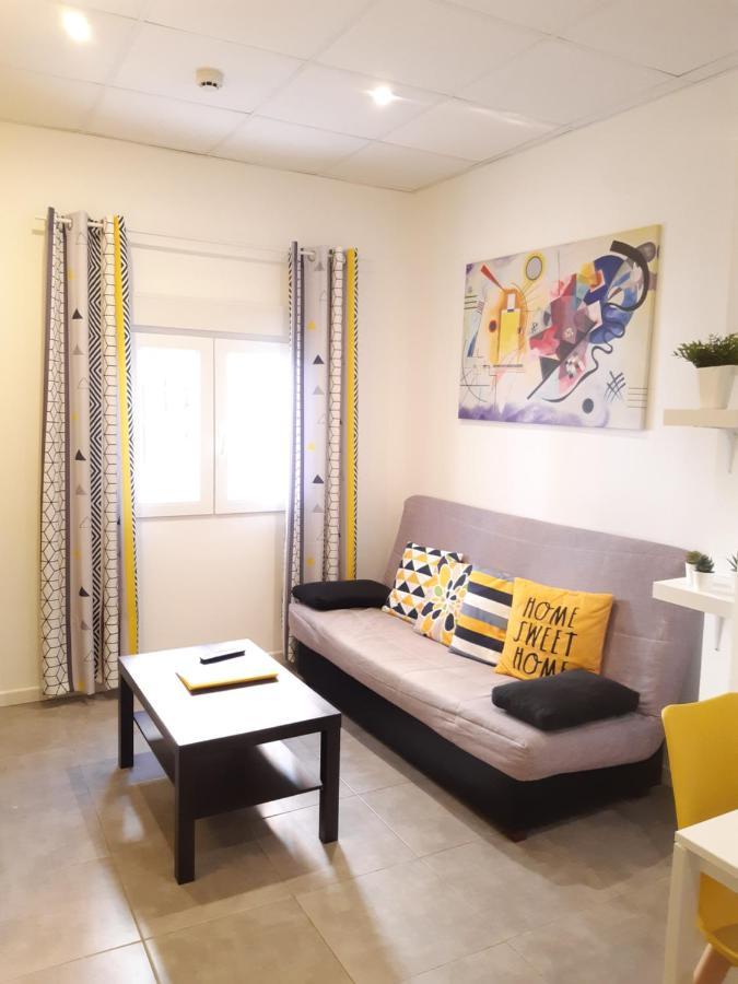 The Yellow Corner Apartment Alicante Eksteriør billede