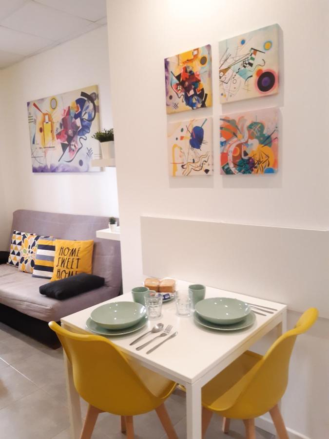 The Yellow Corner Apartment Alicante Eksteriør billede