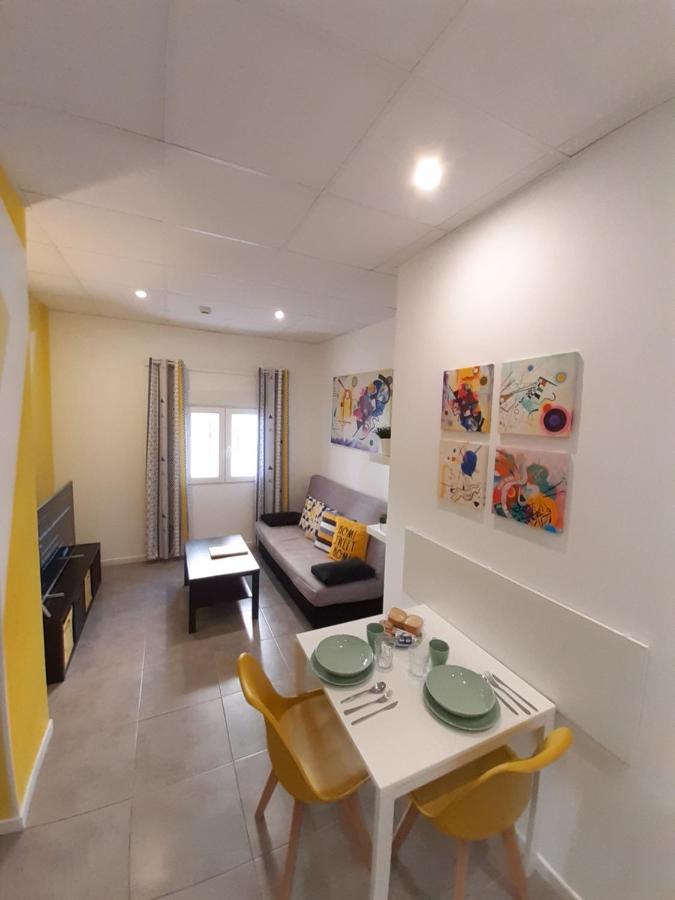 The Yellow Corner Apartment Alicante Eksteriør billede