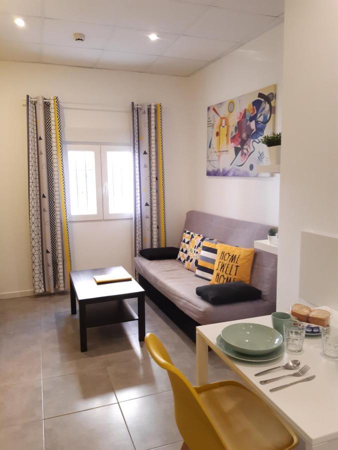 The Yellow Corner Apartment Alicante Eksteriør billede